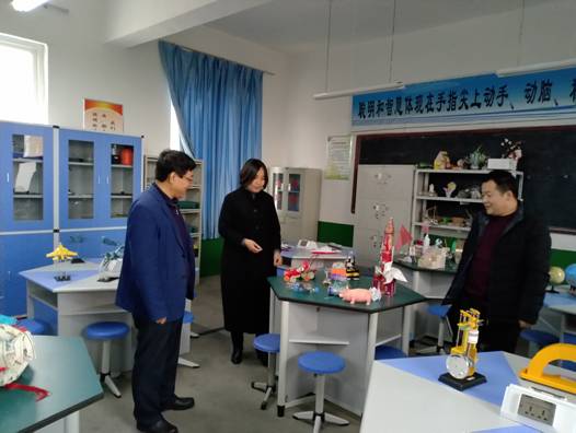 2018-11-14 BB贝博艾弗森去东党初级中学扶贫收条IMG_20181114_121252